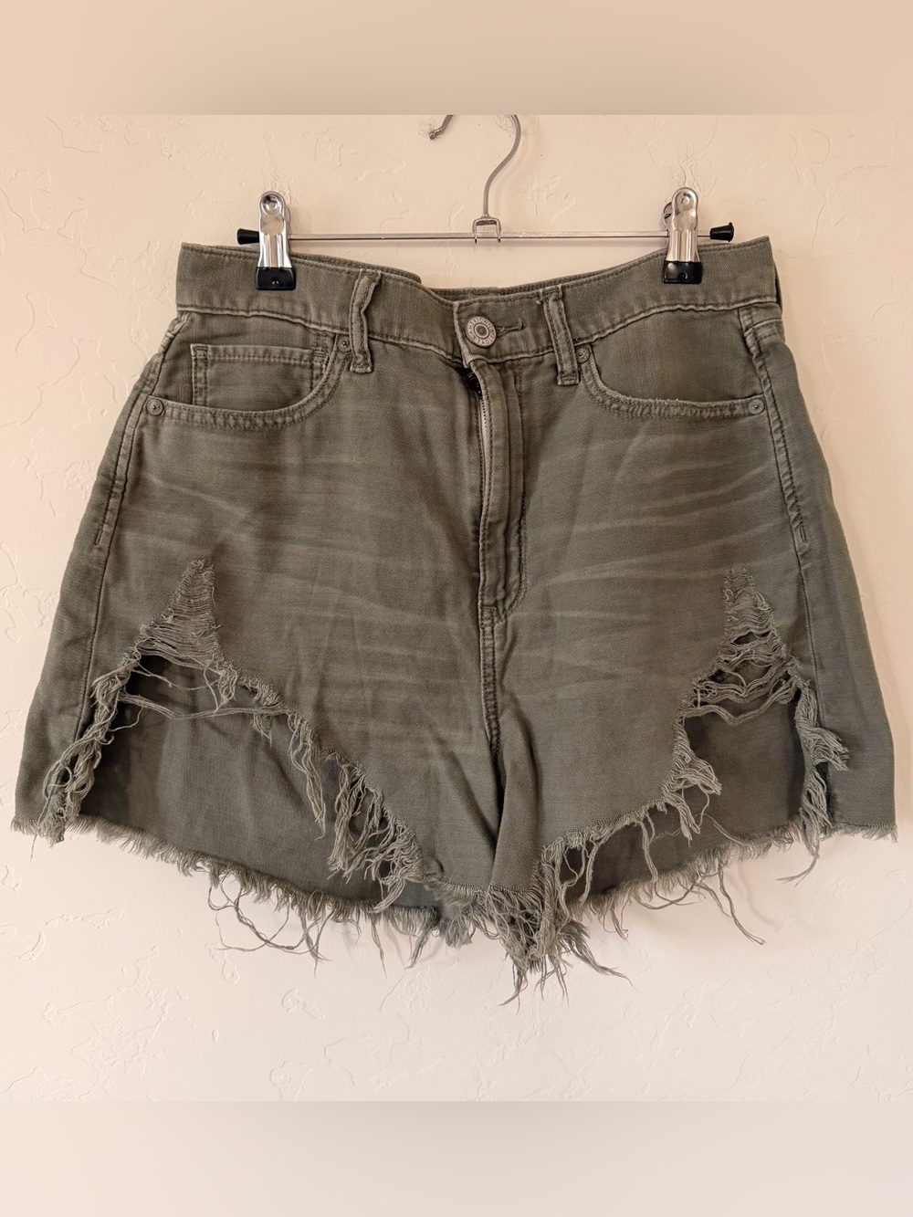 American Eagle Highest Rise Mom Short Size 8